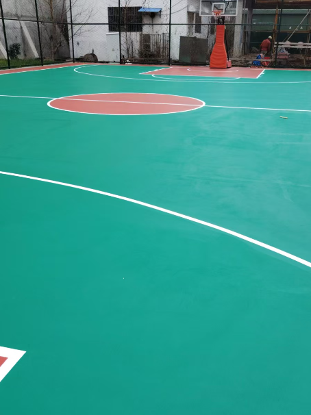 剑河 球场长期使用易出现地面开裂